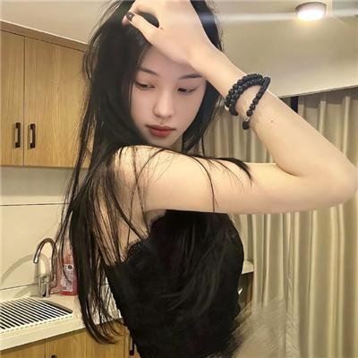 橙色女孩